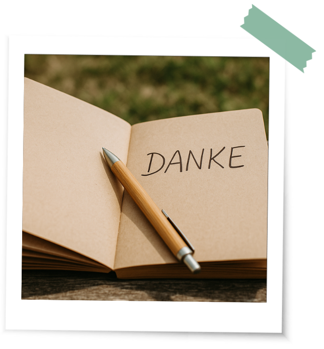 Polaroid Dankbarkeitsritual Buch Foto