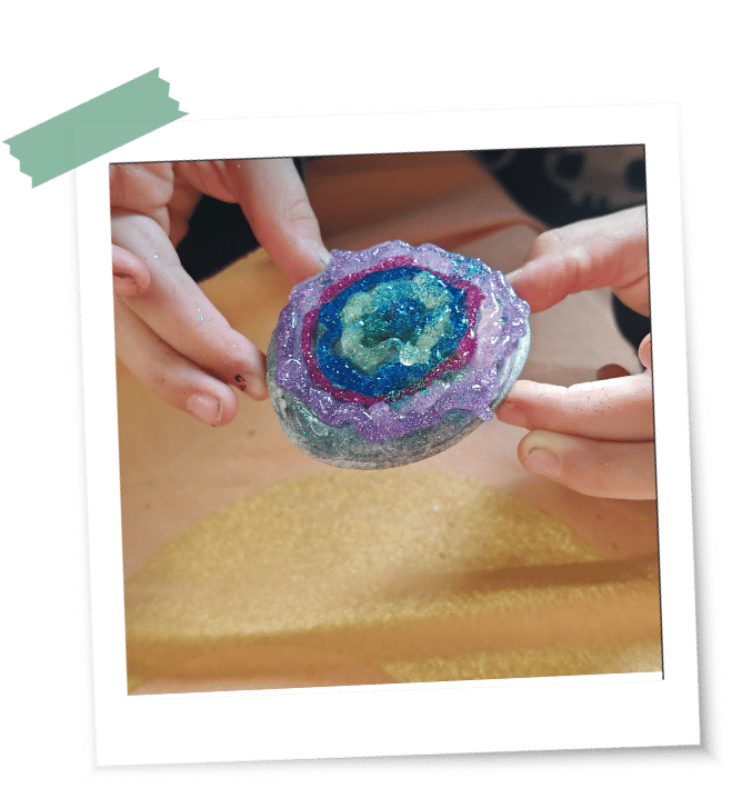 Glückssteine gemeinsam mit Kindern gestalten Glückssteine gemeinsam mit Kindern gestalten