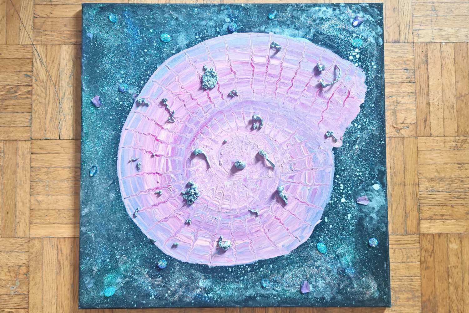 Rauhnchtsspirale als kreatives Jahreskunstwerk für die zwölf Monate des kommenden Jahres