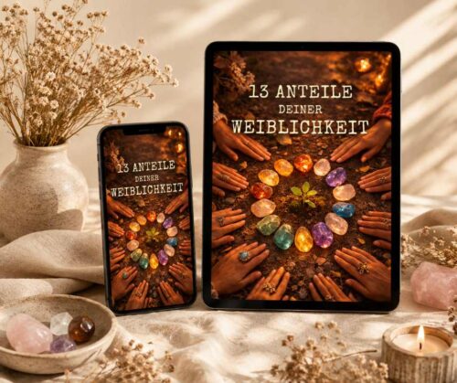 13 Anteile deiner Weiblichkeit E-Book & Meditation mit rituellen Gegenständen und beigefarbener Vase